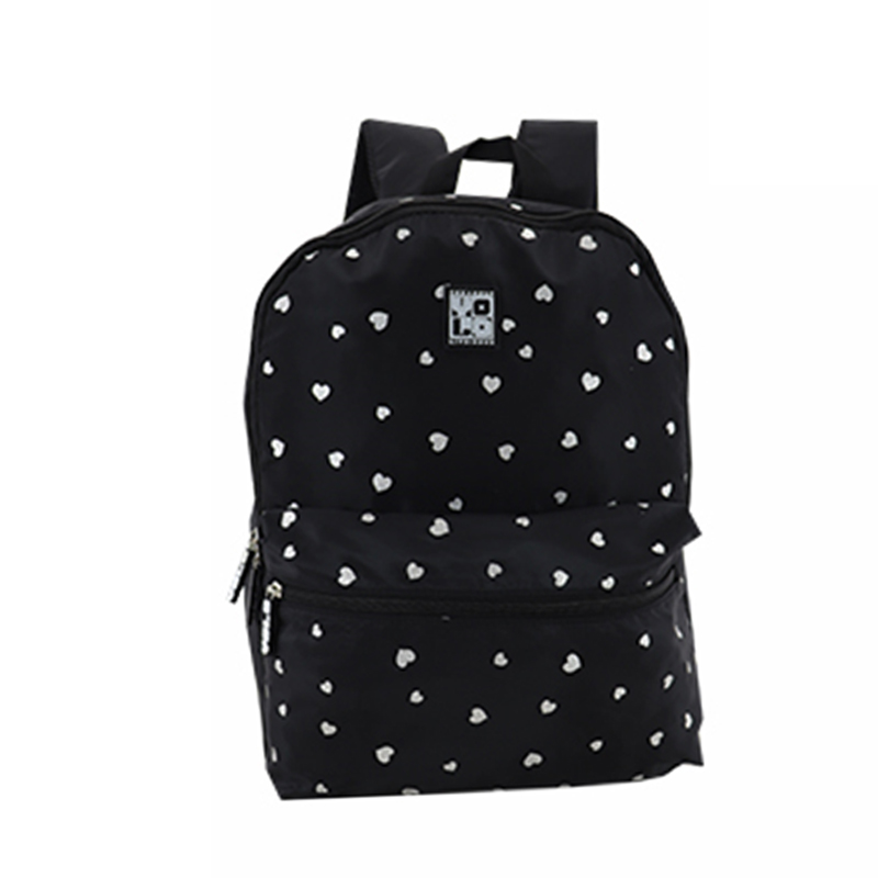 BOLSO JUVENIL NEGRA ESTAMPADO DE CORAZONES
